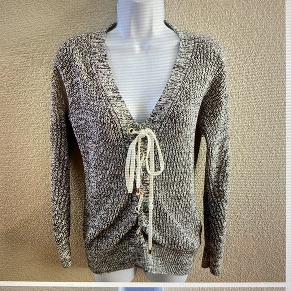 Guess Sweater Women’s Lace up Long Sleeve Boho Y2K V Neck Nautical 90’s Sz M - Picture 1 of 8